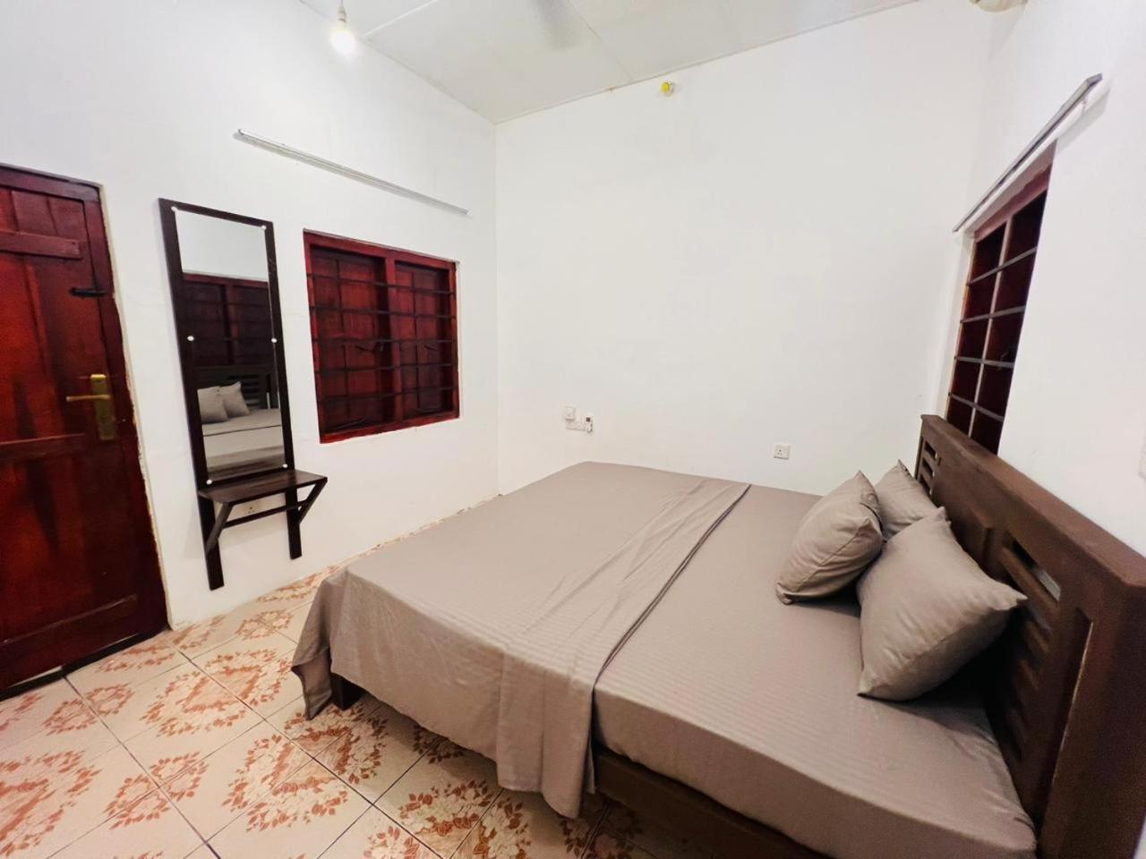 Little Fairy Home B&B Arugam Bay Bagian luar foto
