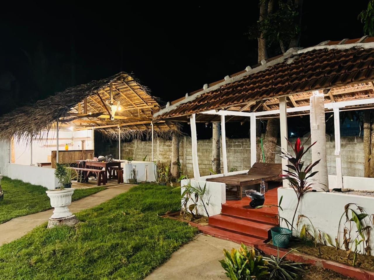Little Fairy Home B&B Arugam Bay Bagian luar foto