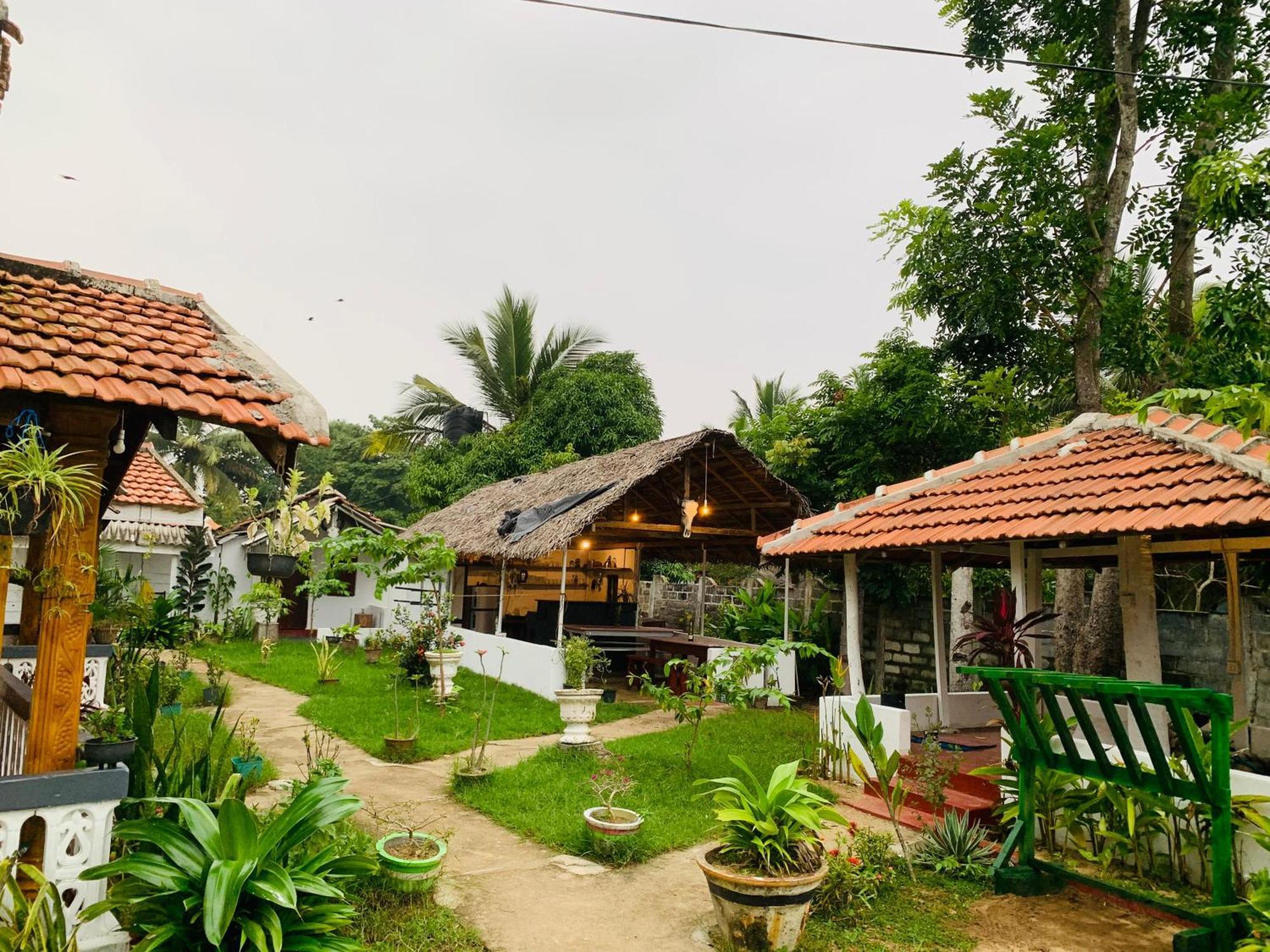 Little Fairy Home B&B Arugam Bay Bagian luar foto